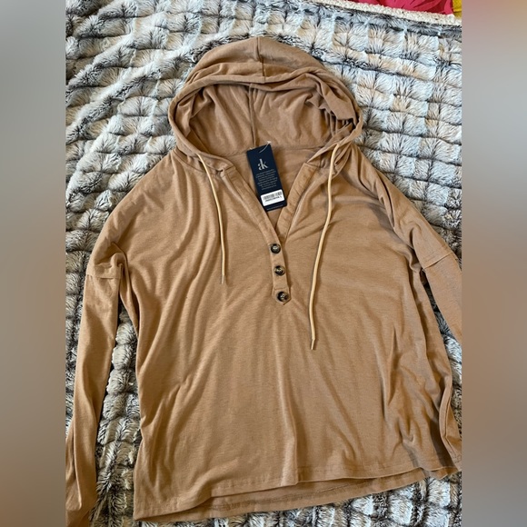 NWT • Hooded Top - Light Chestnut. Size L - Picture 3 of 12